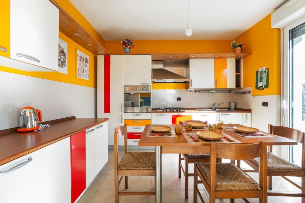 Milano Rogoredo Apartment With Garage Exterior photo
